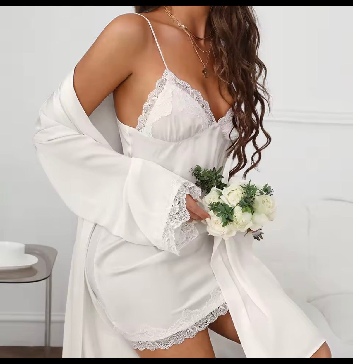 BRIDE LACE ROBE - MIAVI COUTURE