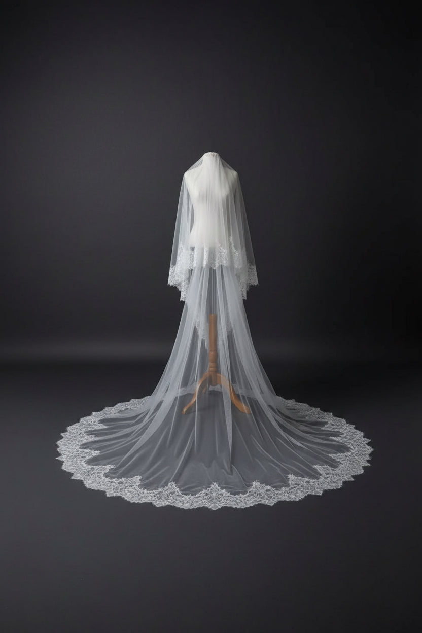 BRIDE Schleier CHANTILLY - MIAVI COUTURE