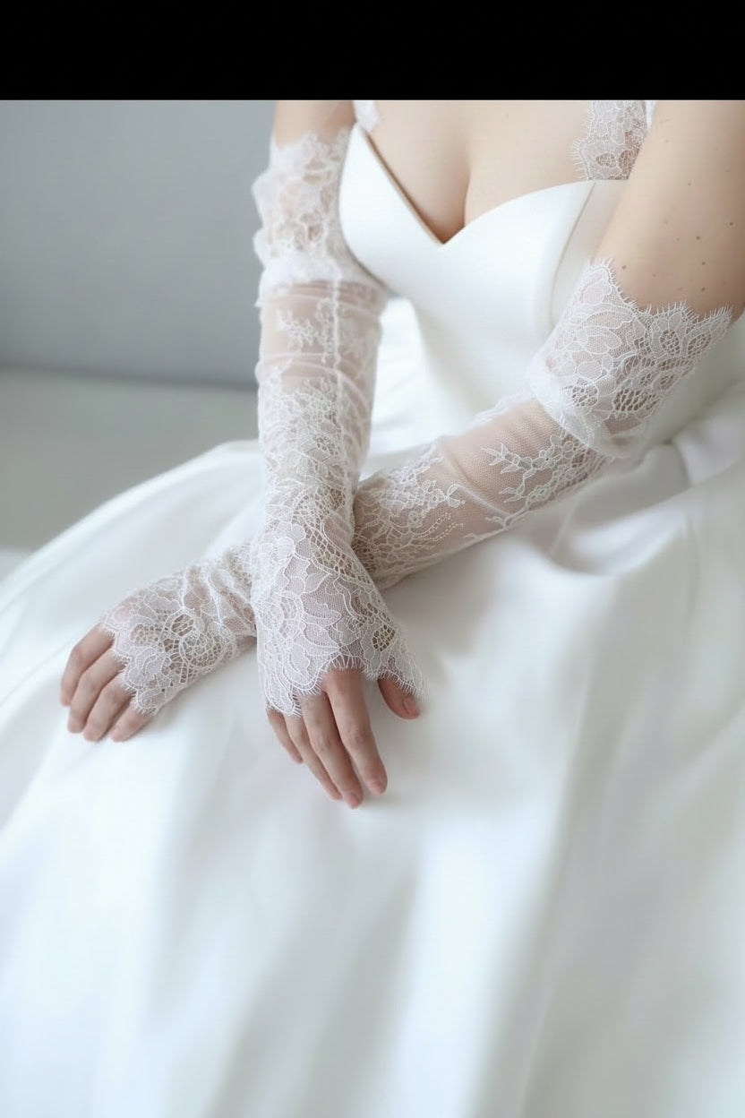 BRIDE Lace Sleeves CHANTILLY - MIAVI COUTURE